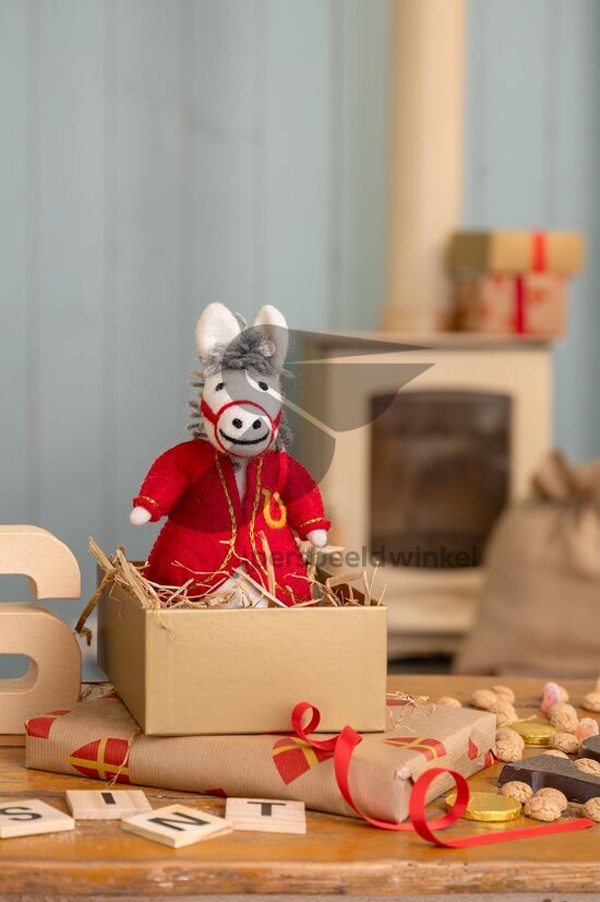 Sinter- en Pietermuizen van vilt